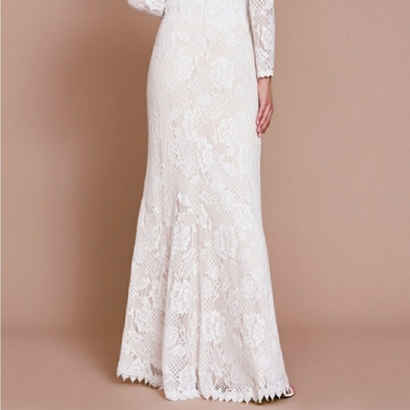 Tadashi Shoji Dresses & Skirts - Tadashi Shoji White Lace Wedding Dress